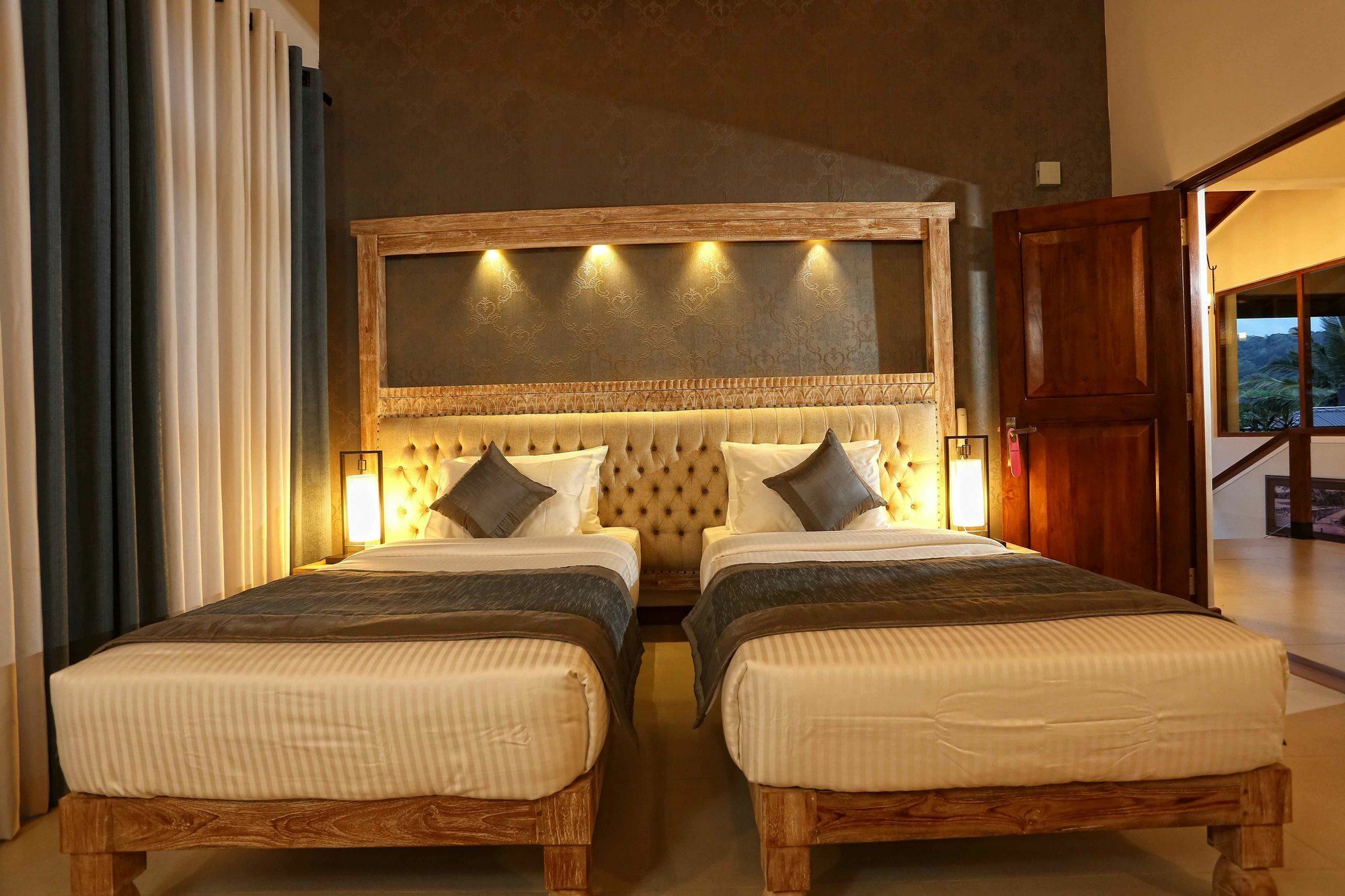 Rivora Residence Канди Екстериор снимка