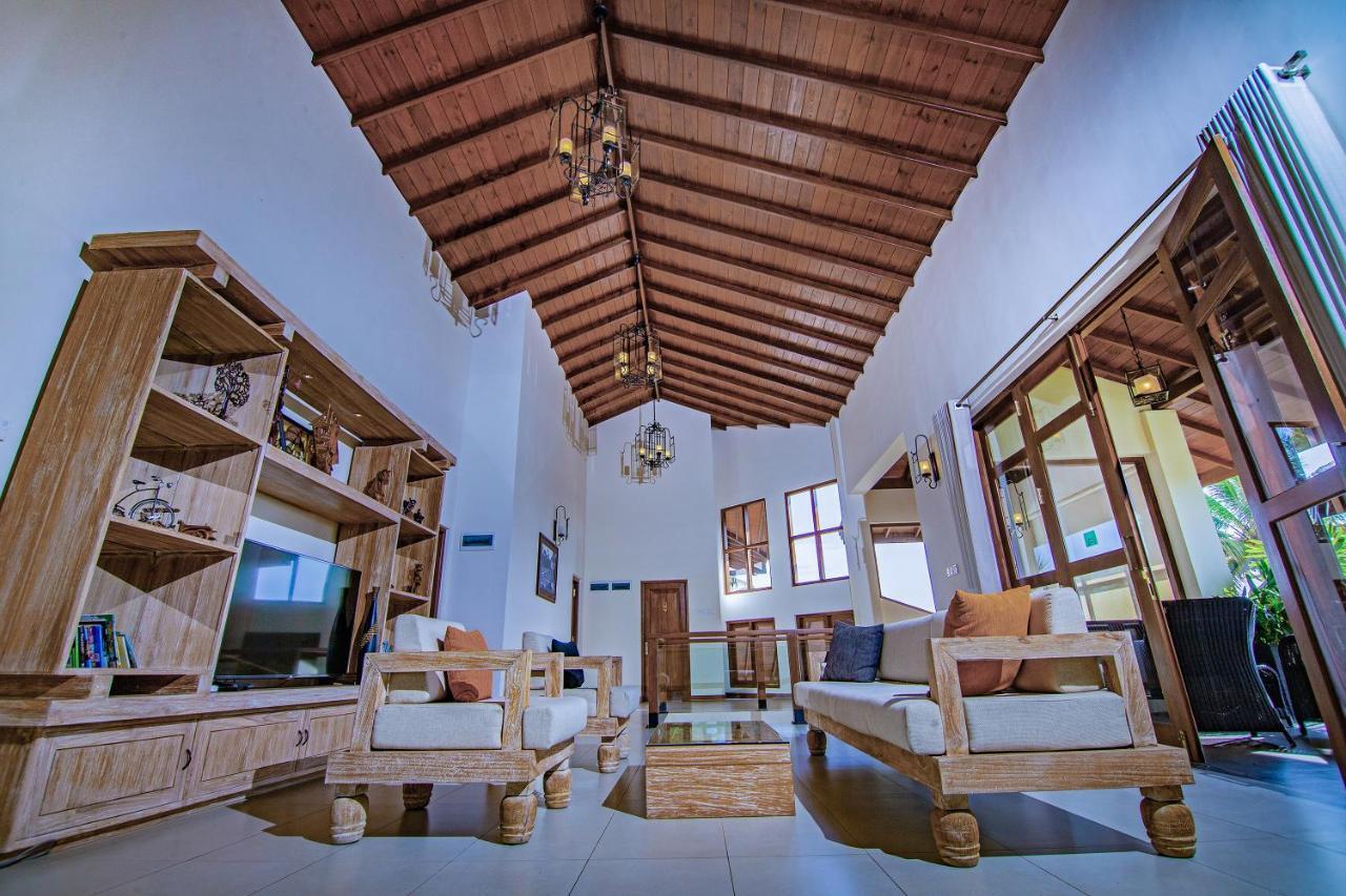 Rivora Residence Канди Екстериор снимка